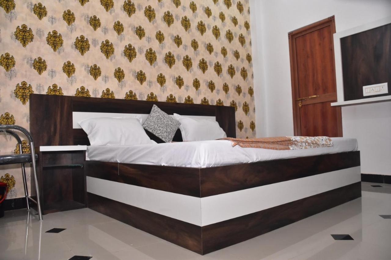Shree Gorakhnath Guest House Ayodhya Exteriér fotografie