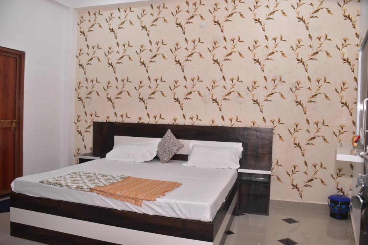 Shree Gorakhnath Guest House Ayodhya Exteriér fotografie