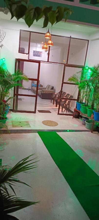 Shree Gorakhnath Guest House Ayodhya Exteriér fotografie