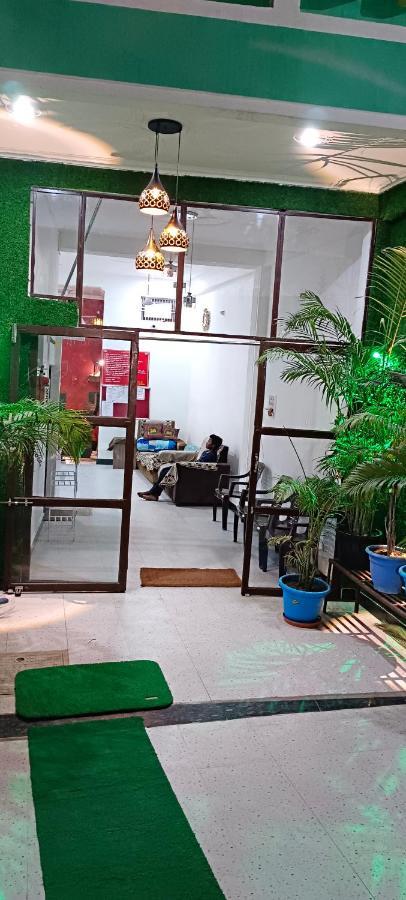 Shree Gorakhnath Guest House Ayodhya Exteriér fotografie