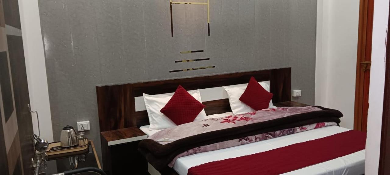 Shree Gorakhnath Guest House Ayodhya Exteriér fotografie